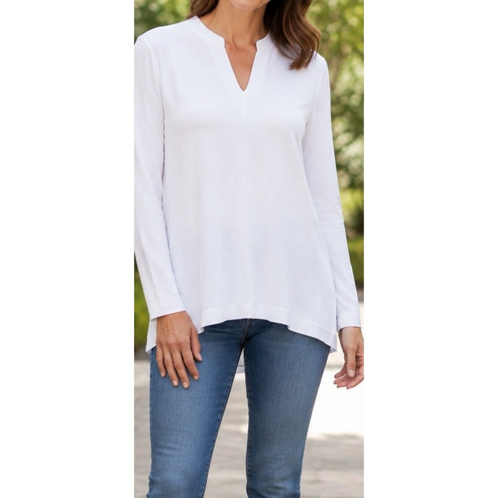 Chicos Women's 3 XL  V-Neck Long Sleeve White women 100% Pima Cotton Stretch